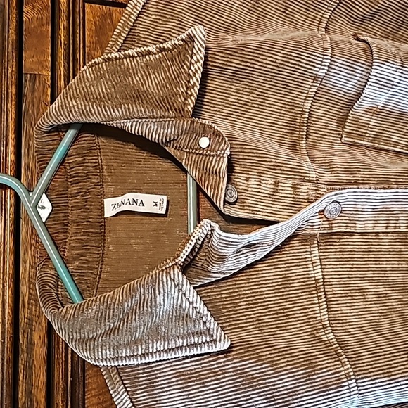 🤎Zenana Womens medium Nwots Mocha Mineral wash Corduroy shacket.🤎 - Picture 3 of 4